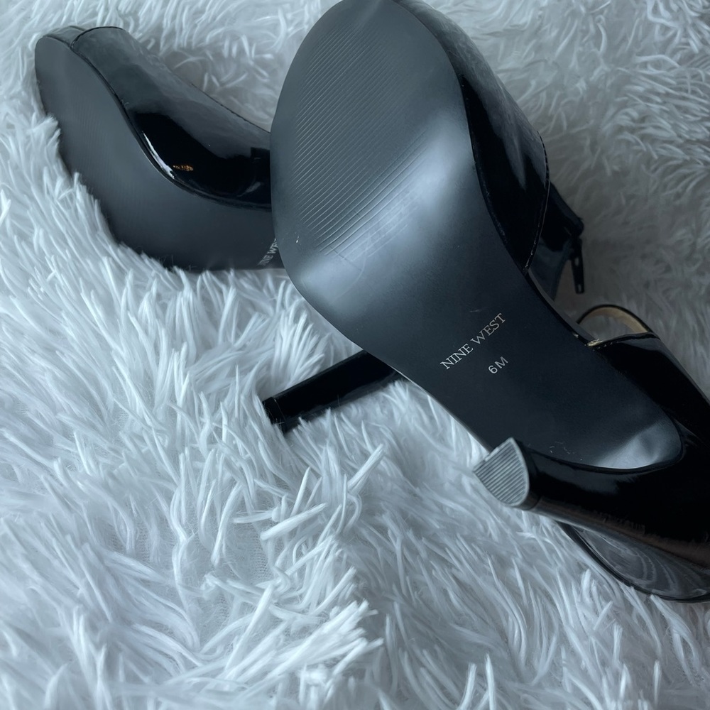 Nine West Open Toe Ankle Strap Heels | Size 6 - Picture 7 of 8